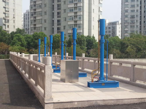 液壓啟閉機(jī) 圖片1